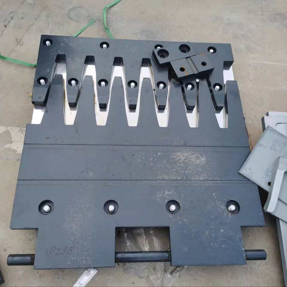 锯齿型公路桥梁伸缩缝 单元式多向变位梳齿型伸缩缝实体厂家供应