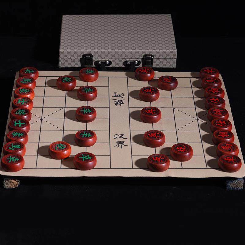 缅甸红花梨木中国象棋家居客厅象棋摆件 皮革折叠棋盘