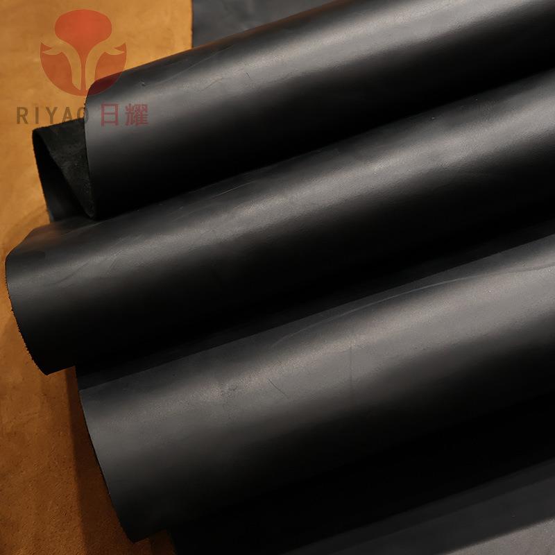 工厂直批黑色皮料头层皮革高级手工真皮箱包水牛皮面料疯马皮
