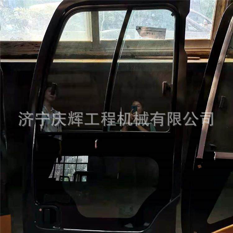 PC210-7驾驶室门总成 泵门 驾驶室门玻璃水箱门 钩机驾驶室边门锁