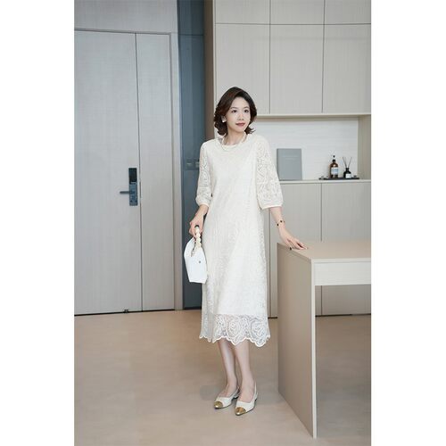 柒院家微胖大尺码女装泡泡袖蕾丝洋装2025夏高端宽松遮肉显瘦长裙