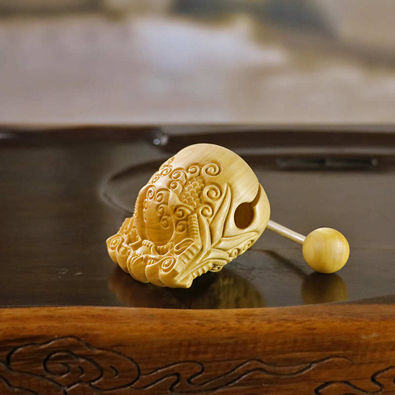 黄杨木雕双龙戏珠木鱼木质随身携带中式手把件打击乐器佛系小摆件