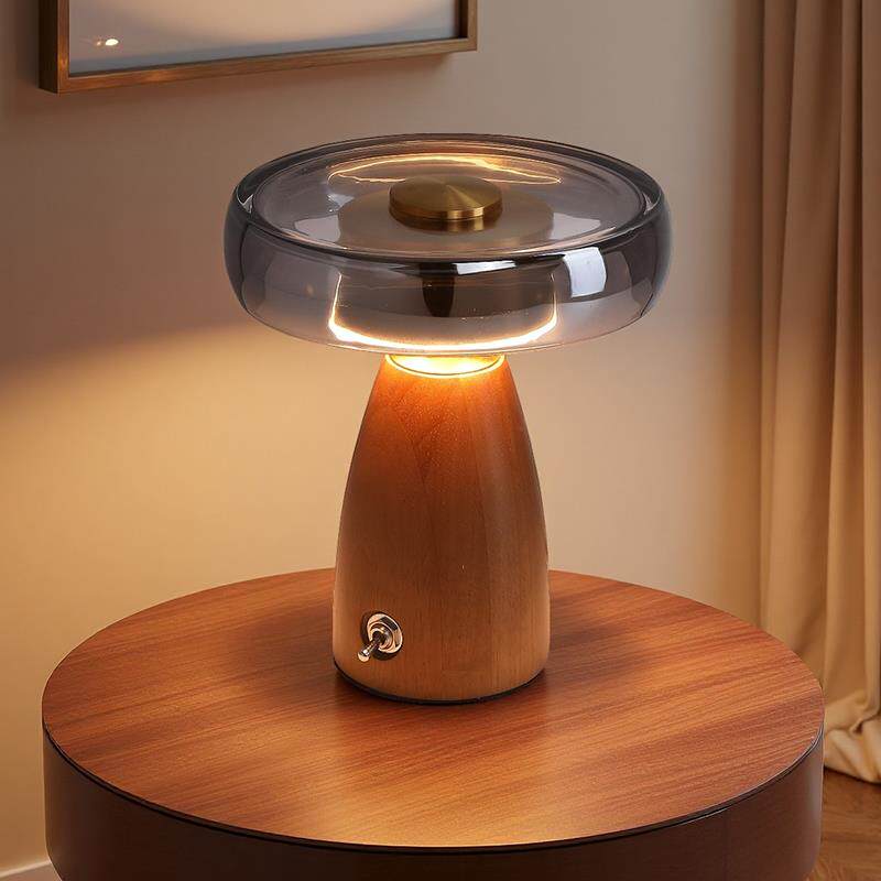 中古实木台灯桌面装饰复古轻奢感房间卧室床头阅读氛围小夜灯