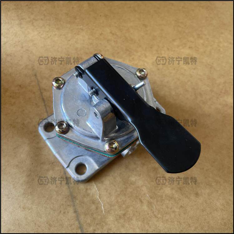 PC400/450-8挖掘机配件 二次手油泵 6251-71-8210 柴油引液泵