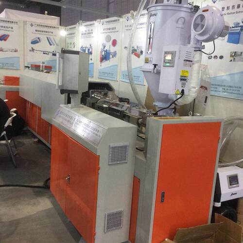 PE热熔胶棒材挤出机 POM塑料棒材机器 塑料实心PP棒材生产线设备