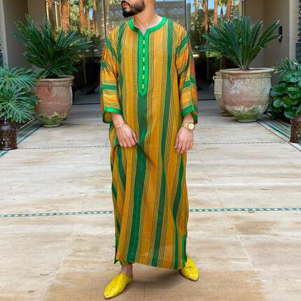 Saudi clothing striped long sleeved men's robe
