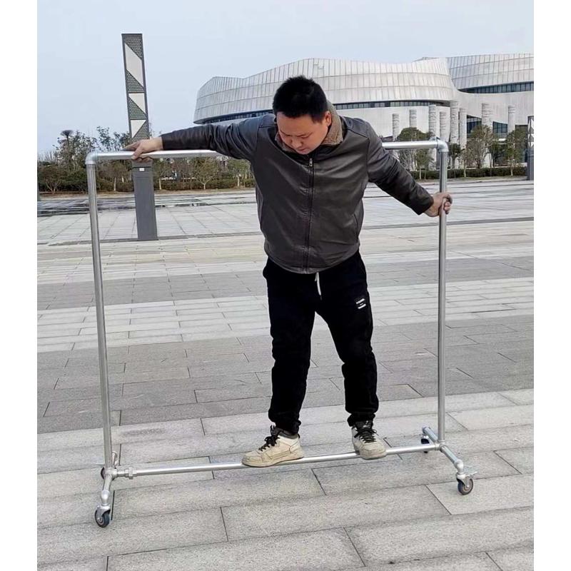 服装展示架镀锌水管晾衣架落地单杠阳台展会服装店金属架地摊带轮