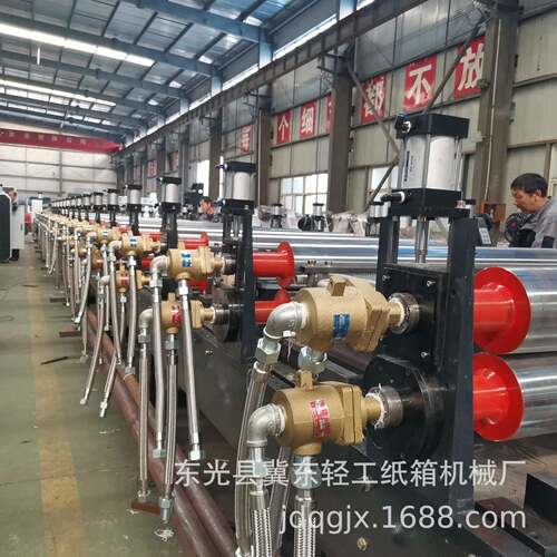 1600mm高速四层灰纸板复合生产线 工业硬纸板加工合成机械设备