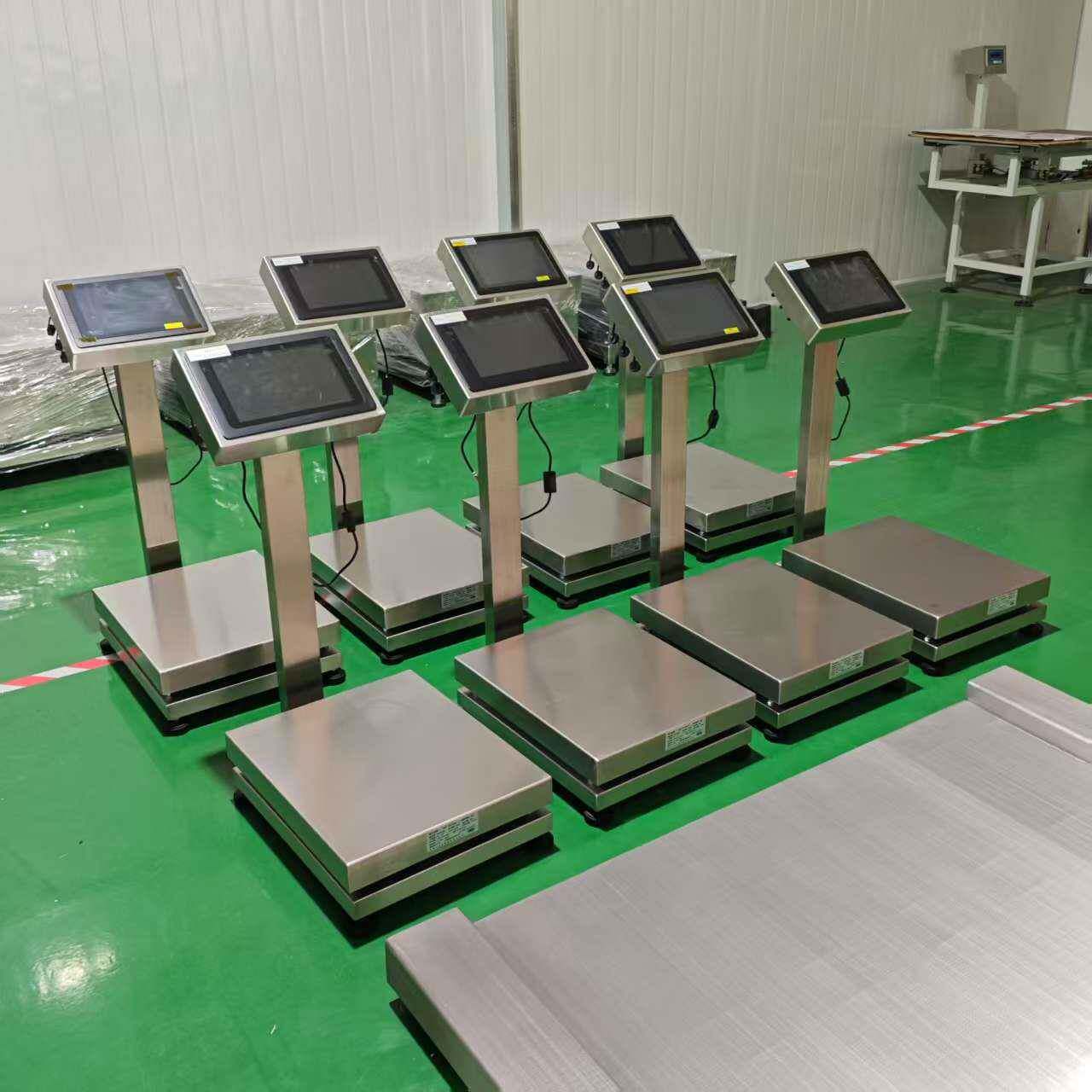 上海智能触控PC一体机食品工厂电子秤收银打印打码电子台秤