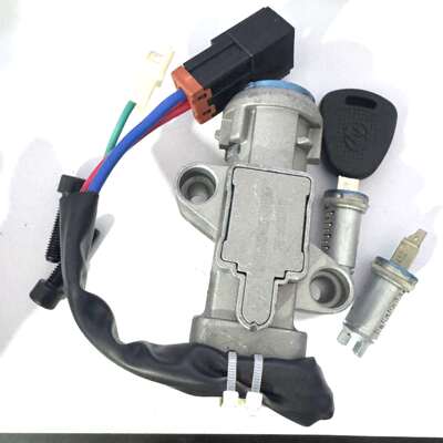 红岩杰狮金刚M5点火开关汽车方向锁原厂起动电门锁6105-910112ZMG