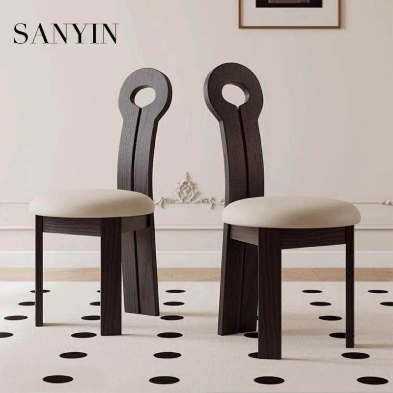 法式复古实木餐椅中古诧寂风家用设计师款靠背椅子北欧简约钥匙椅