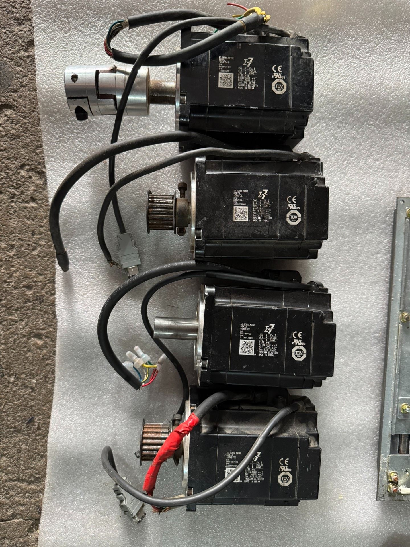 SGSGM7J-08AFC6S   安川7代伺服电机拆机现货