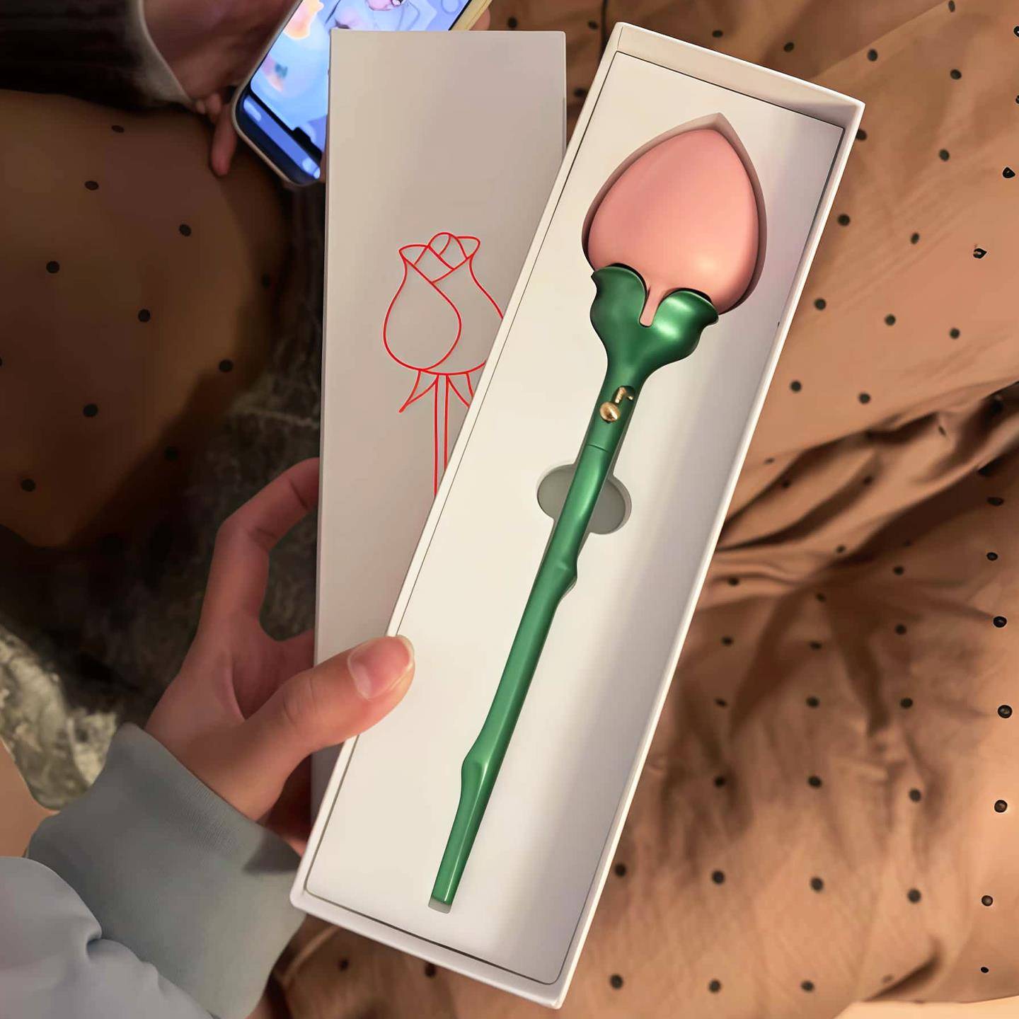 玫瑰花首饰盒藏戒指项链饰品惊喜包装收纳盒情人节送男女朋友礼物