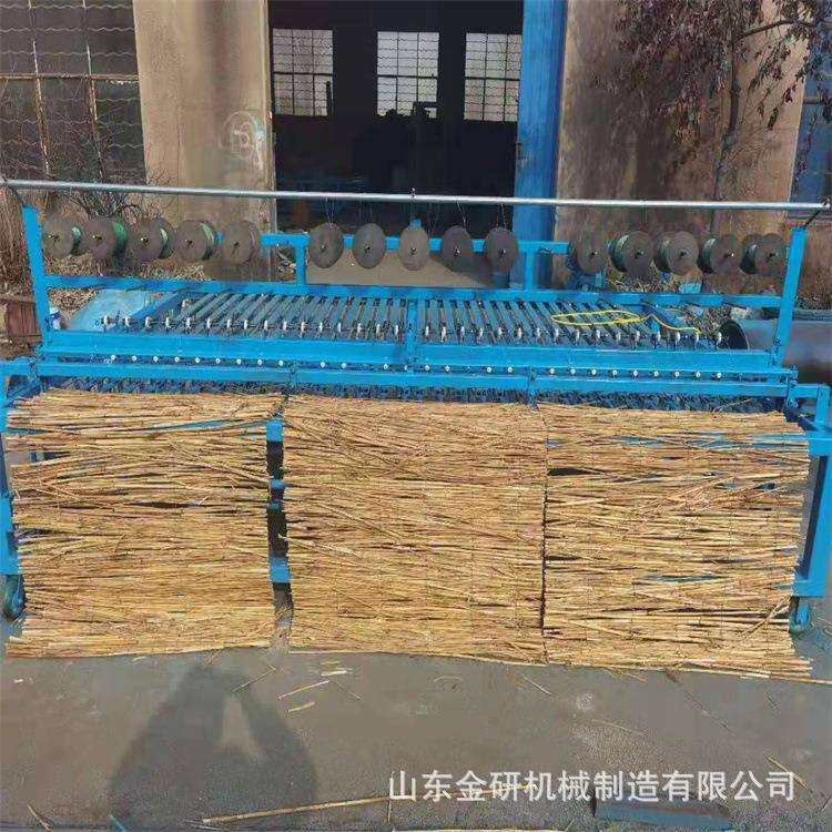 切边均匀自动锁边草垫机砖坯预制件覆盖草席机大棚种植保温草帘机
