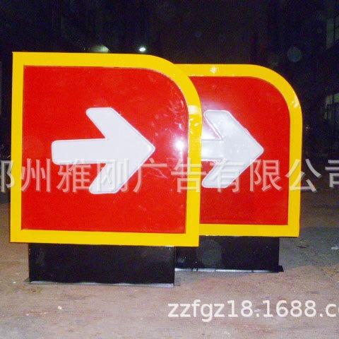 厂家供应中国石油加油站出入口指示灯箱 指示牌 进出口箭头灯箱