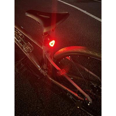 公路自行车夜骑爱心尾灯小配件山地车骑行可爱装饰警示灯可充电