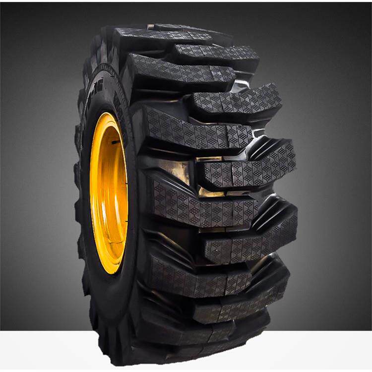 供应16/70R24 钢丝工程轮胎 半实心铲车装载机轮胎胎顶加钢丝