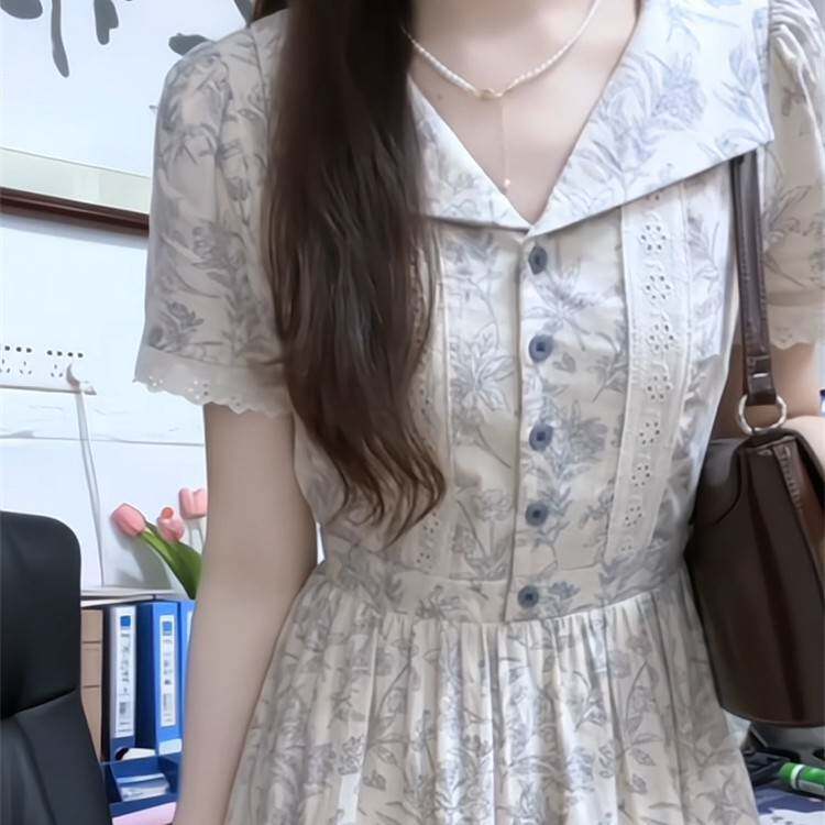 法式衬衫式洋装女夏2025新款穿搭碎花娃娃领高级感小个子气质长裙