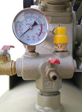 0.67m3/min8公斤纺织工业5.5kw 380v工业级155L活塞式空压机