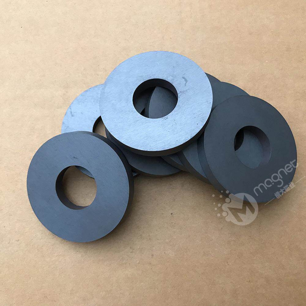 D75*32*10实力厂家：强力黑色环形磁铁，铁氧体Y35性能黑磁铁