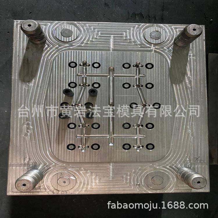 摩托车塑料件模具摩托车汽车配件注塑模具厂家专业生产