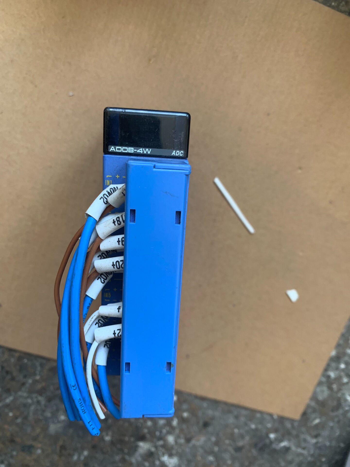 横河、F3AD08－4W、成色如图功能包好：1200元