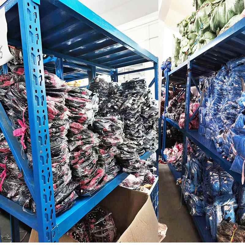 欧美羽绒防寒棉服小狗衣服 四腿连帽保暖加厚批发新款宠物衣服冬