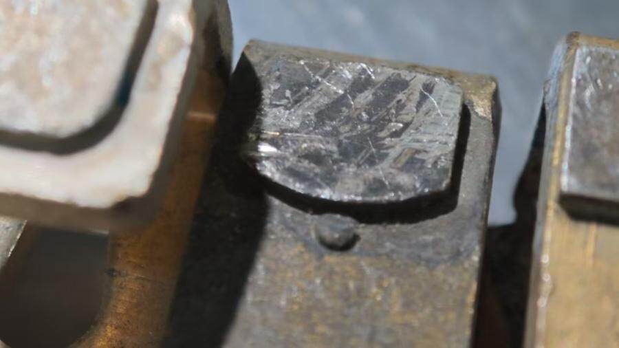 4月9日北京【京械4649】单位淘汰报废处置接触器紫铜银触点一批共20个（具体以实物为准，非专业人士谨慎竞拍）网络拍卖公告