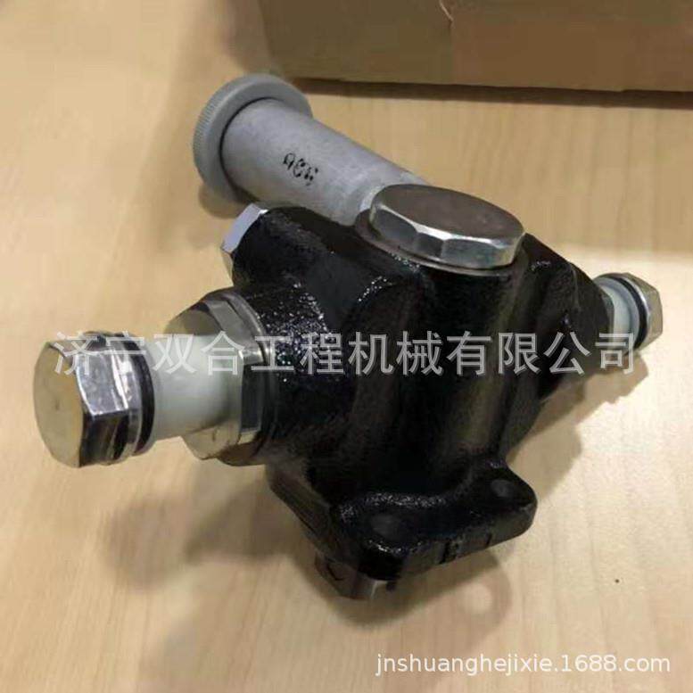 现货供应 6D24发动机配件 6D24手油泵