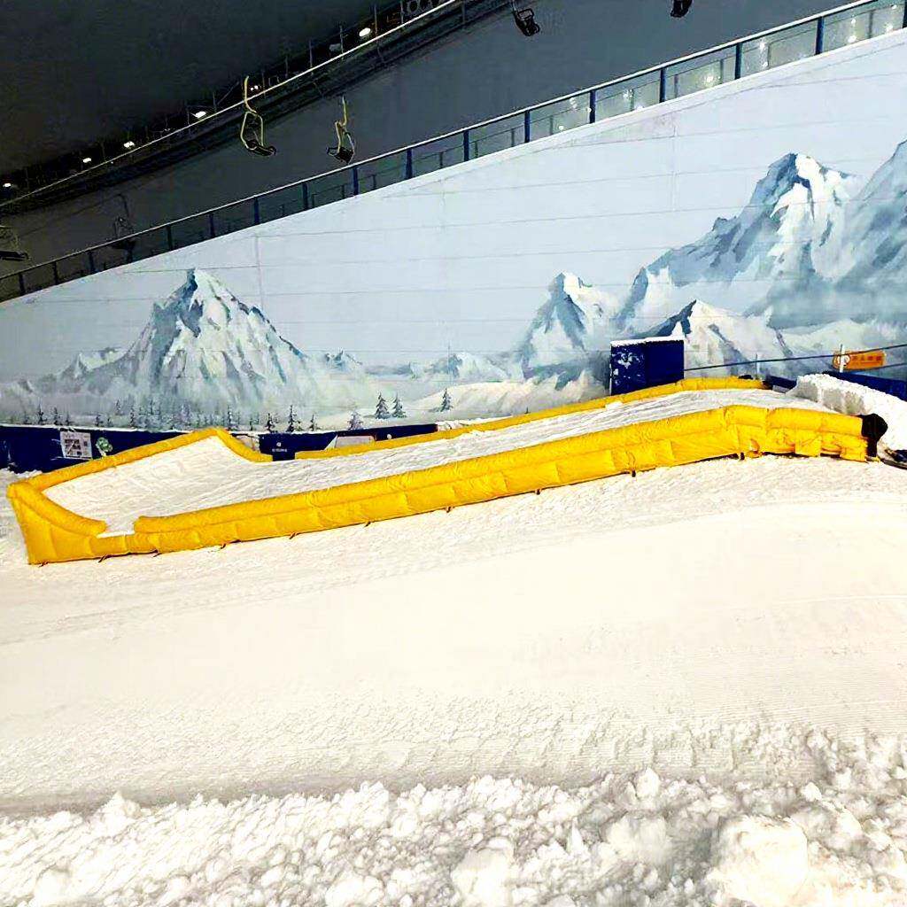 充气滑雪气垫单车训练保护气垫防摔极限运动斜波气垫充气滑雪气垫