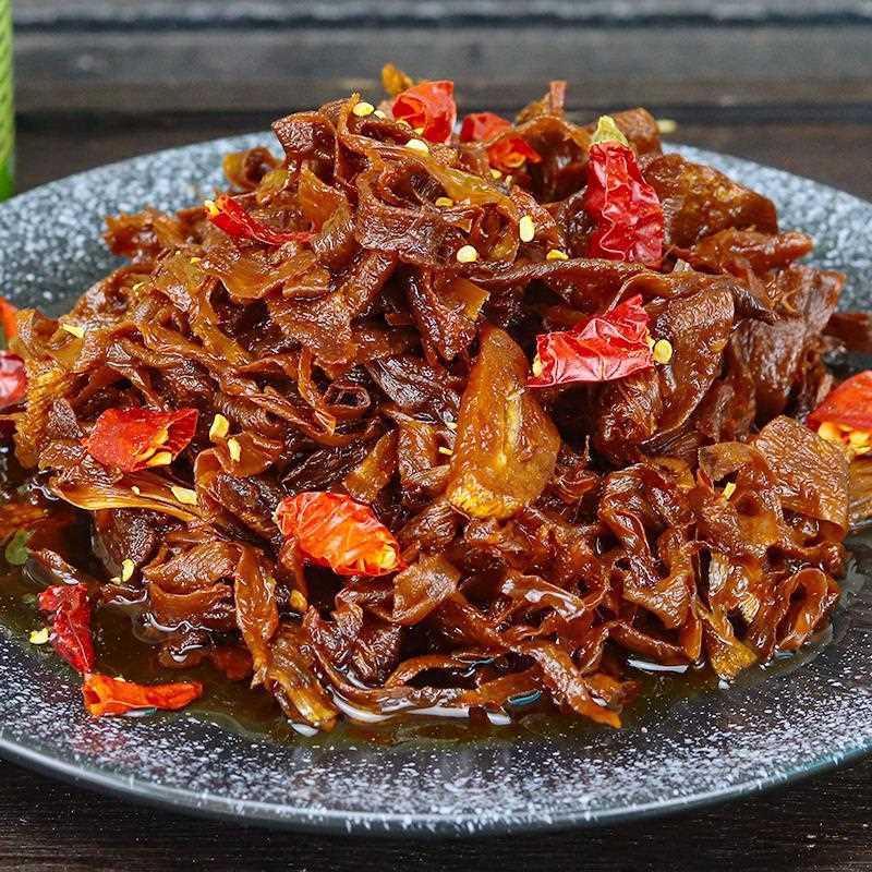 德宏特产油焖即食黄笋瓶装云南傣味温泉油笋油炸辣黄笋家用下饭菜