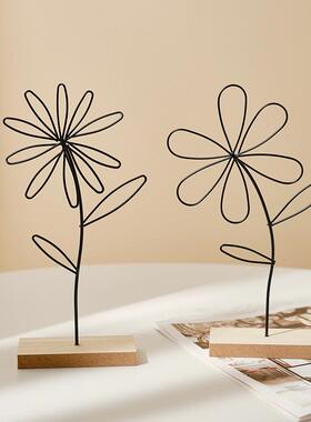 直销新款北欧ins风铁艺小花朵摆件创意家居桌面装饰品玄关酒柜金