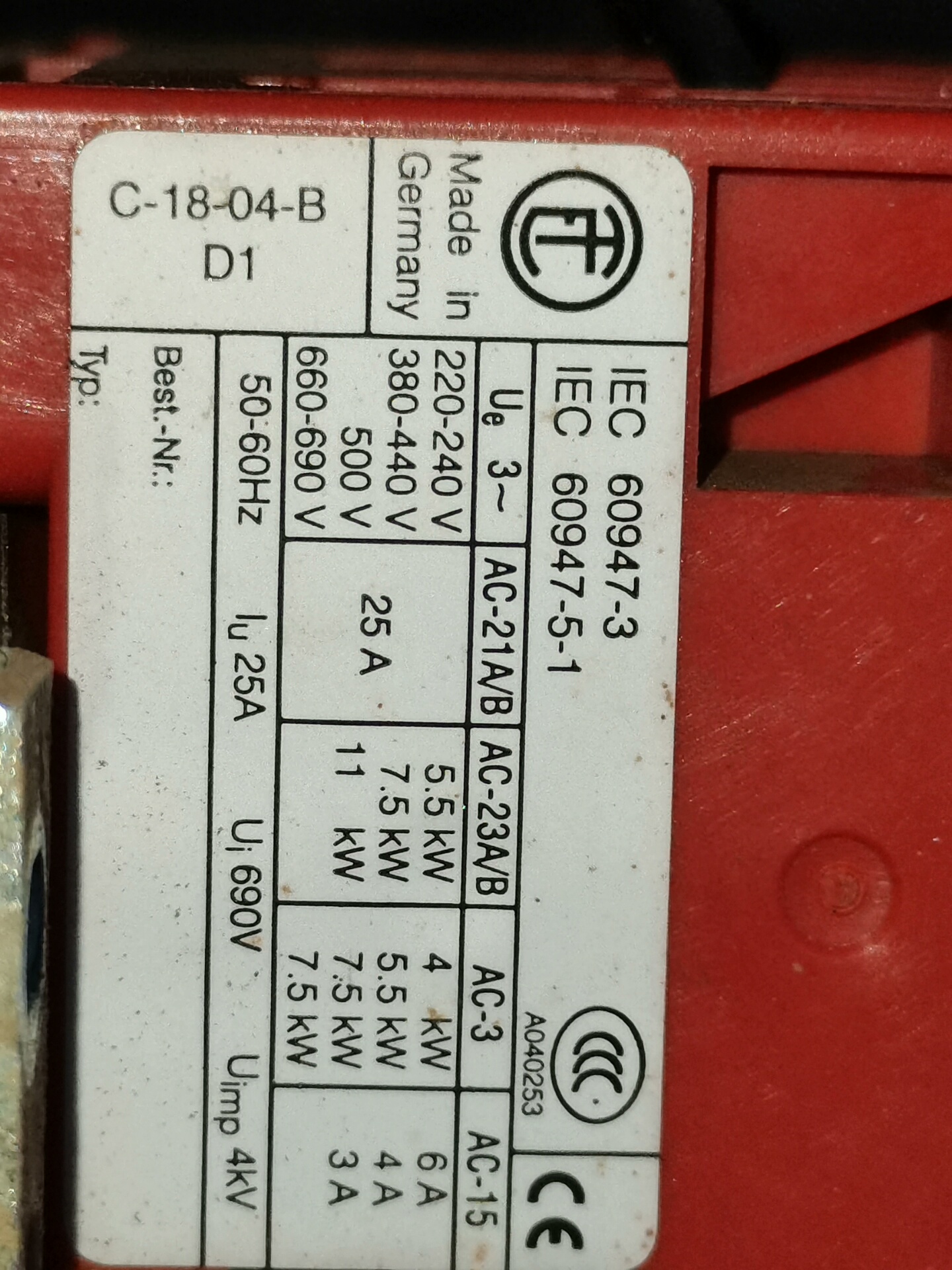 ELEKTRA  C-18-04-B D1  开关