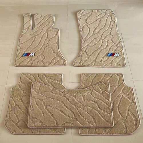 适用宝马5系E39E60F10F18G30G38F07脚垫98款05款11款14款24款地毯