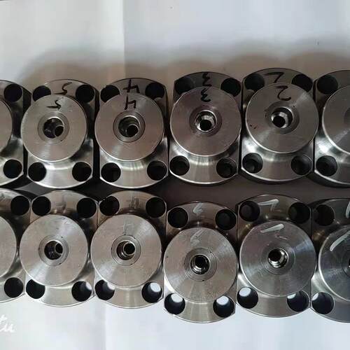 冷镦模具，多工位模具，钨钢模具，硬质合金模具