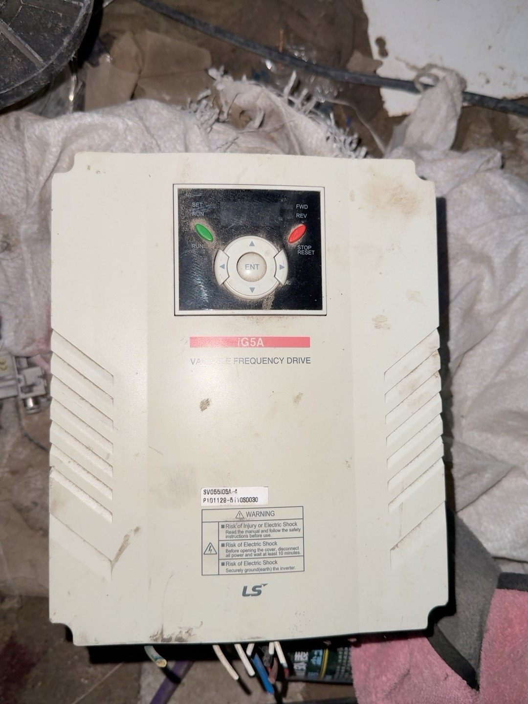 LS变频器SV055IG5A-4，5.5KW，380V三相，