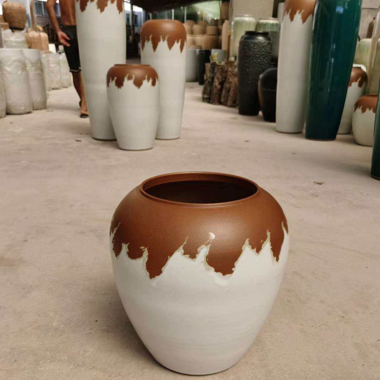 哑光白色落地大花瓶现代简约客厅插花摆件粗陶陶罐装饰品花器百搭