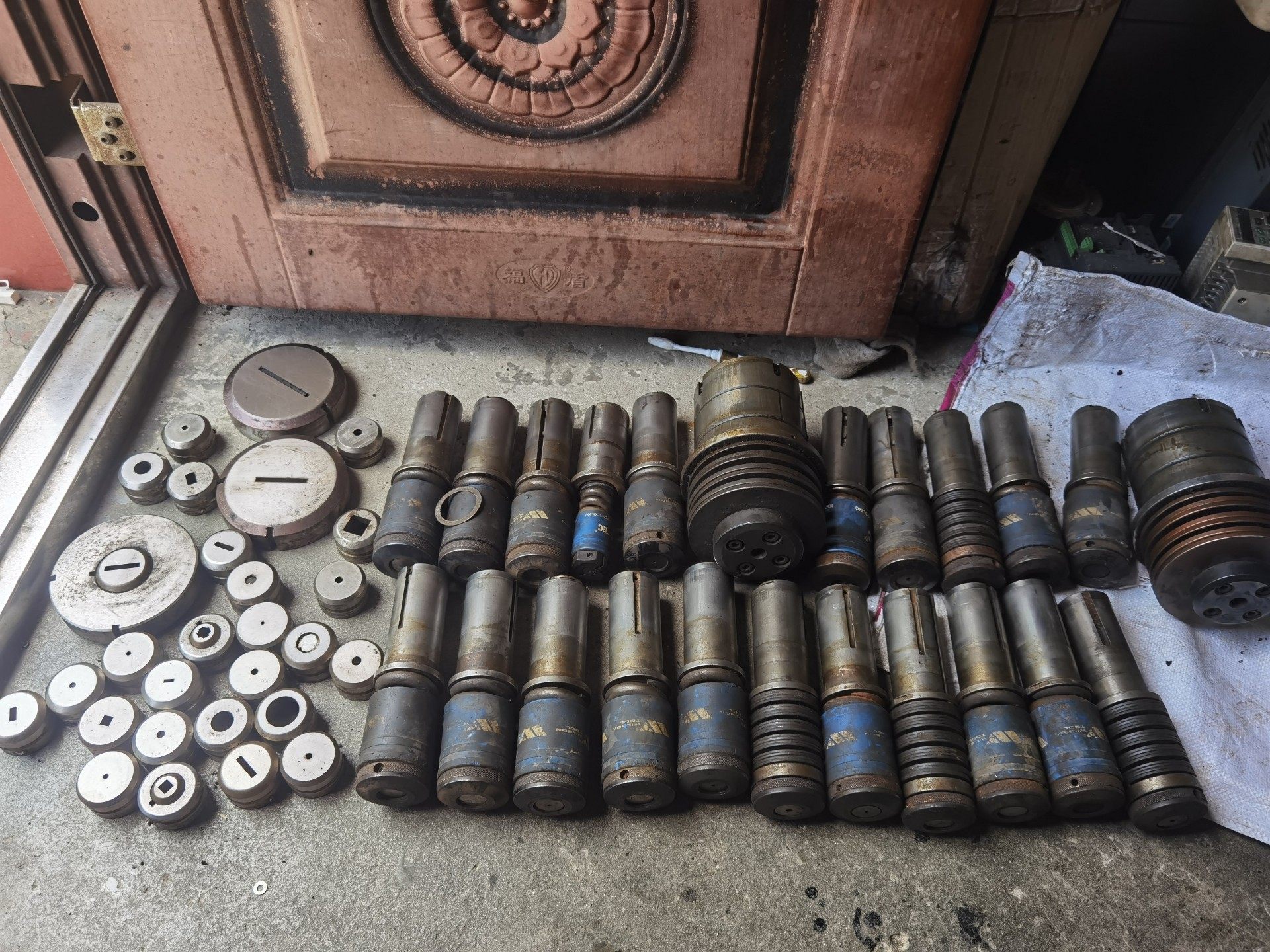 数控转塔冲床模具 闲置拆机，详见下图