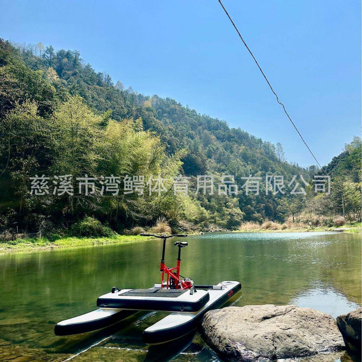 景点水上项目设备单人脚踏车水上娱乐车WaterBike