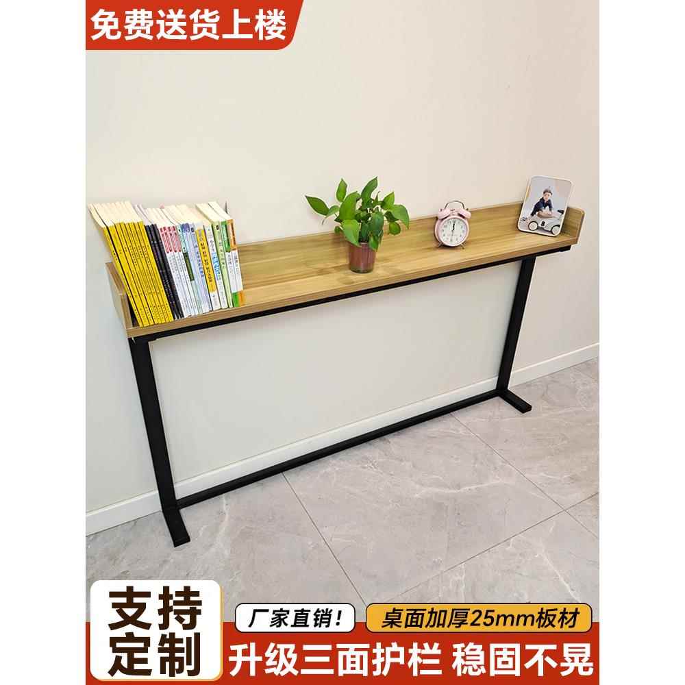 采购产品壁挂式储物架,沙发,后散热器,家庭长桌,带护栏的客厅
