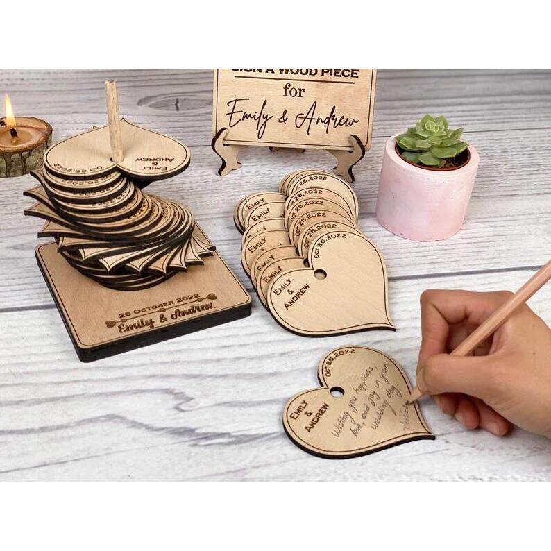 定制木质婚礼宾客手册留言簿记事本木质婚庆雕刻笔记本创意工艺