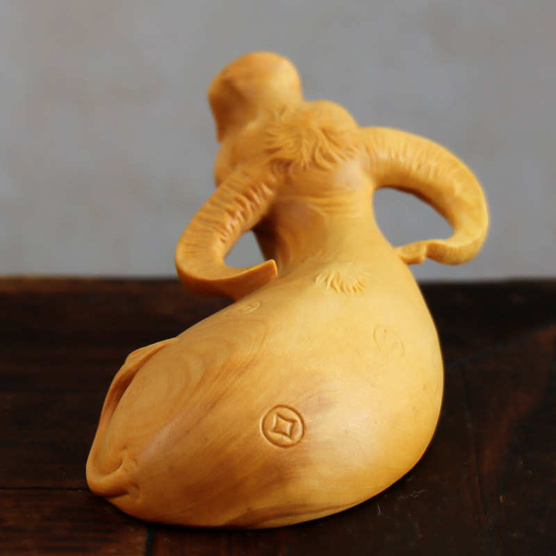 小叶黄杨木雕牛转乾坤手把玩件木质牛气冲天小摆件生肖牛工艺礼品