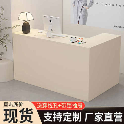 收银台小型服装店店铺简约吧台女装美容院前台柜台现代接待