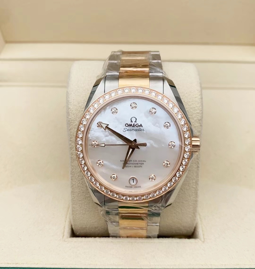 未使用99新欧米茄海马贝母镶钻231.25.39.自动机械男士手表38.5mm