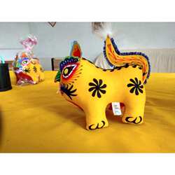 民间手工艺布老虎纯手工刺绣黎侯虎宝宝满月小老虎绣球香包挂件