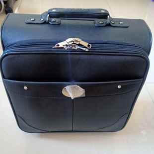 拉杆箱 两个轮 旅行 尚黑色革面无箱锁 大约1皮8寸 箱 高档赫正品