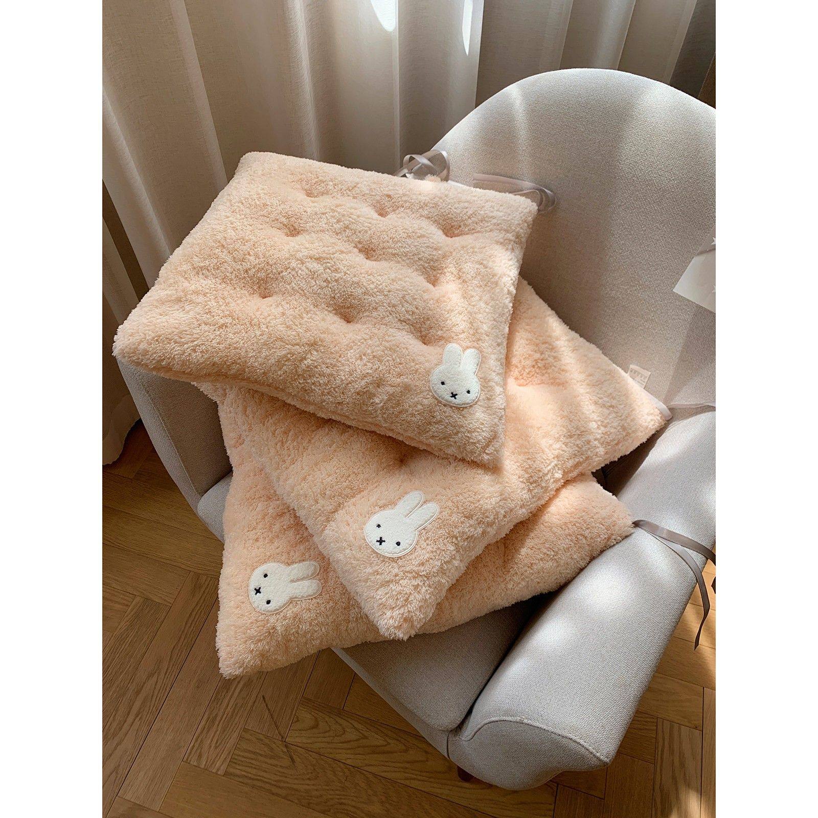 馨帮帮杂货铺 秋冬加厚保暖办公室椅垫靠垫家用卡通可爱毛绒坐垫,居家布艺,椅垫,淘宝优惠券,粉丝福利购,淘宝优惠卷