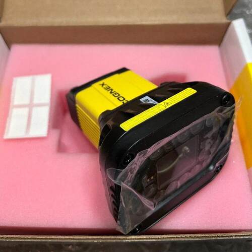 康耐视Cognex C4G7-24X-E00 / 828-0212-2R IS2000M-130-40-000