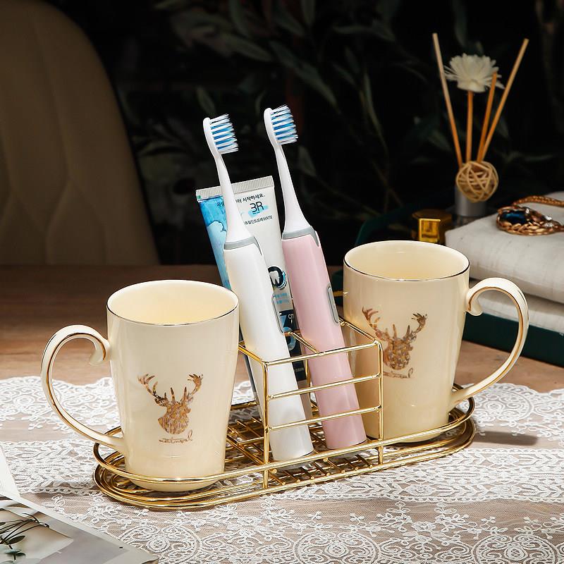 轻奢陶瓷家用牙缸漱口杯一对洗漱杯情侣结婚创意杯子套装置物架