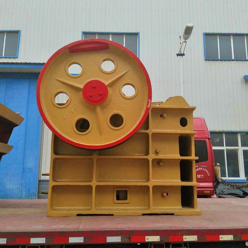 供应大型破碎机鄂式碎石机建筑废料粉碎机石料整形鄂式破碎机